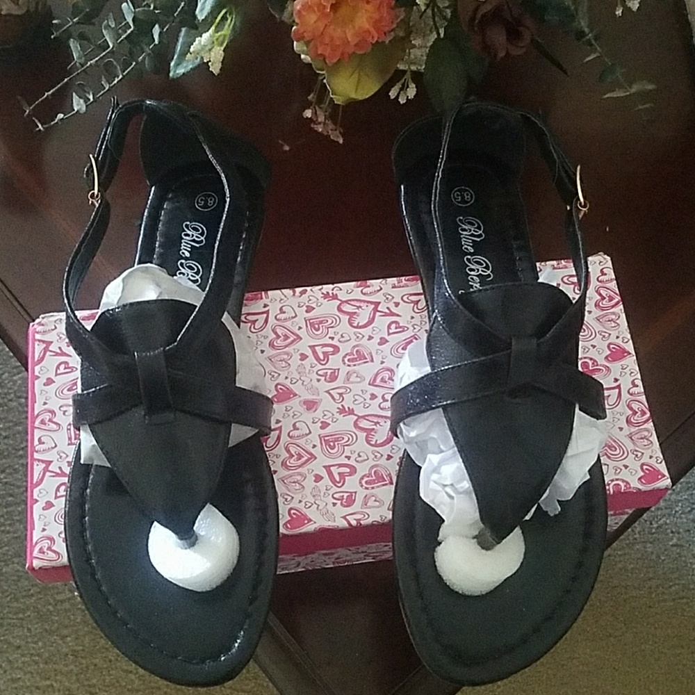 Sandles